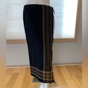 Petite Sophisticate 80 % Wool Women’s Long/Midi Skirt. Black/Tan Like New Size 8
